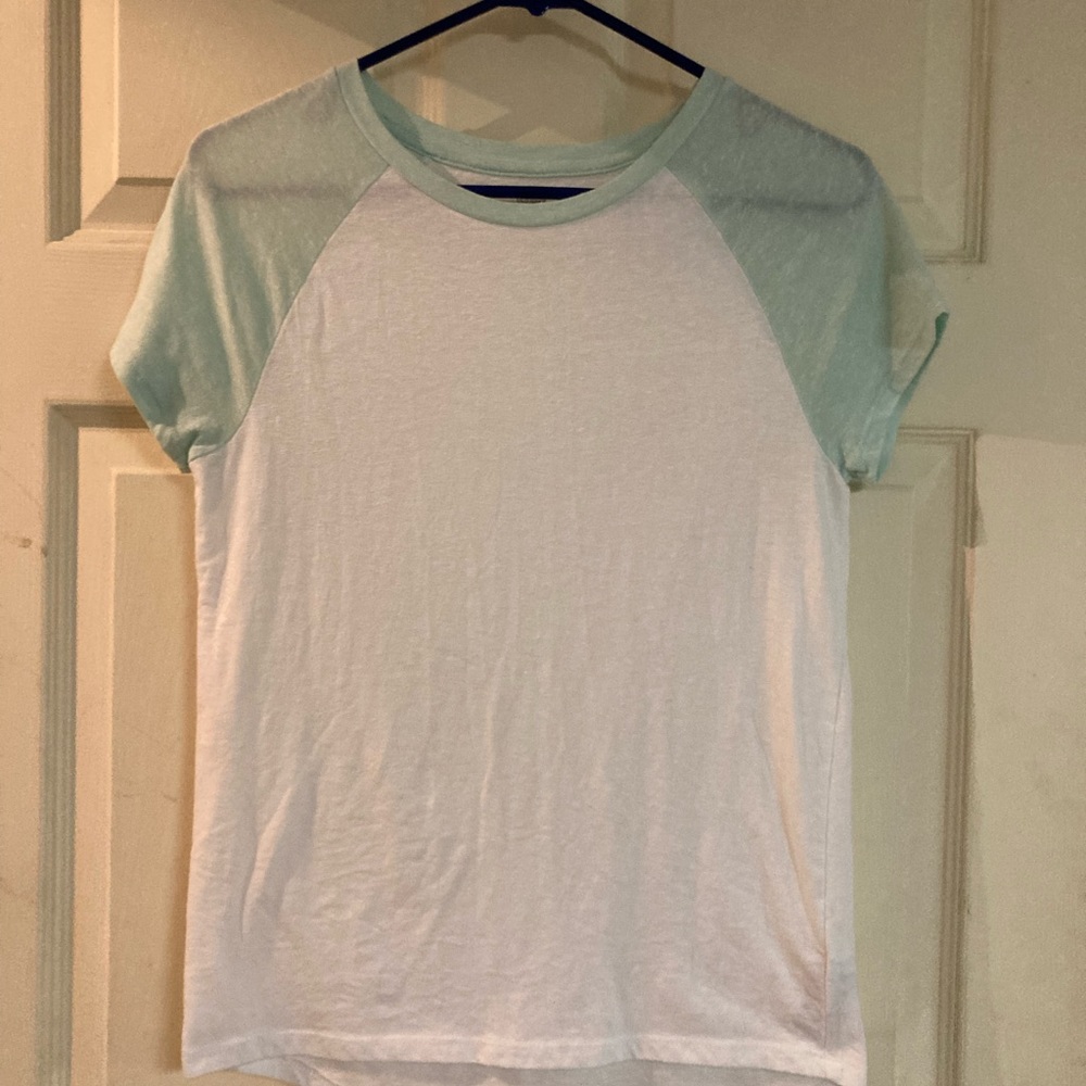 Old Navy t-shirt